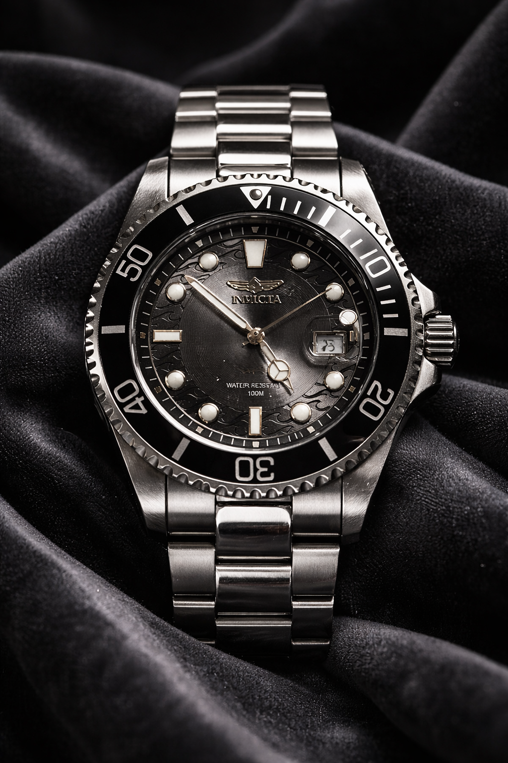 Invicta Silver and Black Men's Watch, 43mm