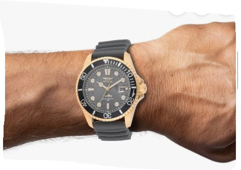 Invicta Pro Diver Shark, 43mm